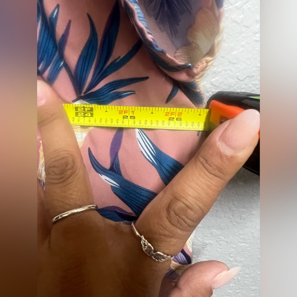 Shein Curve, Women’s Pink Tropical Blouse, preowned - Picture 6 of 7